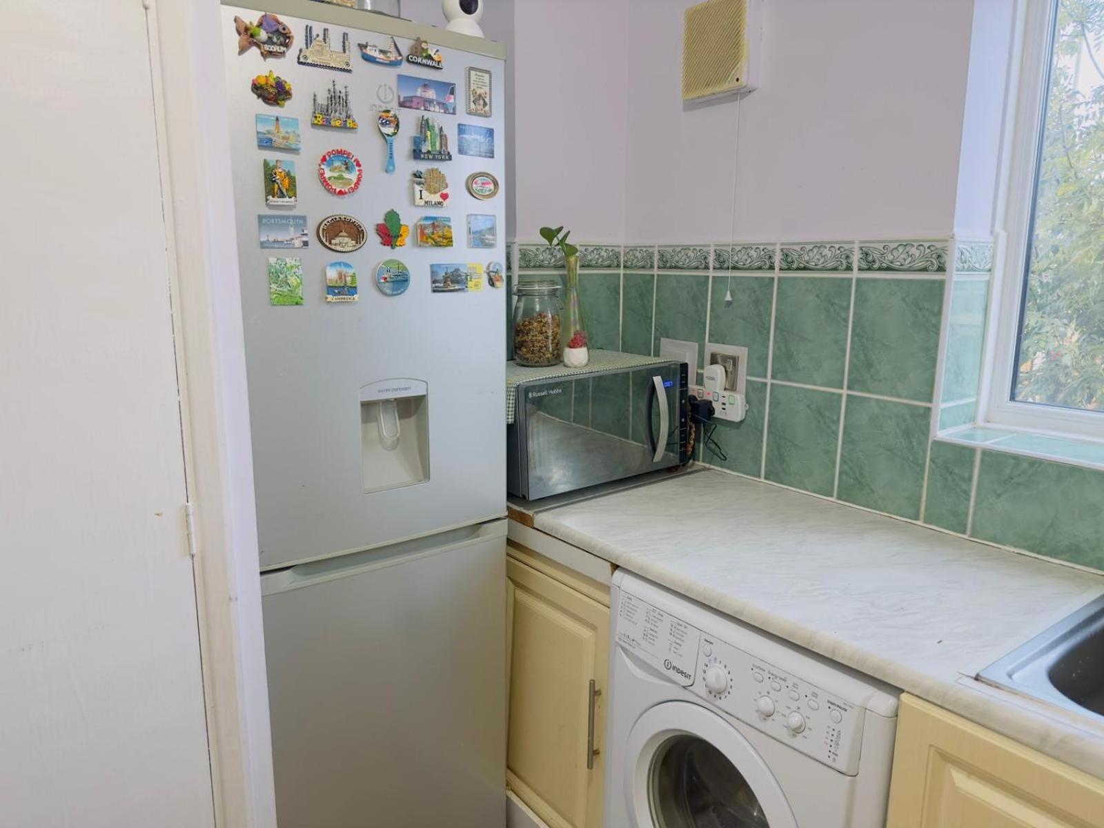 Sweet Home In Heart Of Barking Barking  Exterior photo